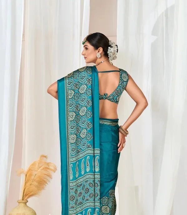 Rama_Ajrakh_Printed_Modal_Silk_Plain_Saree_With_Ajrakh_Blouse