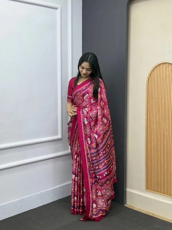 Rani__Patola__Saree__With_Blouse_Piece