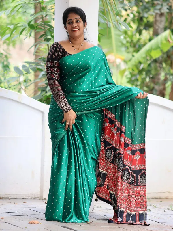 Ajrakh_Palllu_Green_Colour_With_Mirror_Work_Saree_with_Blouse