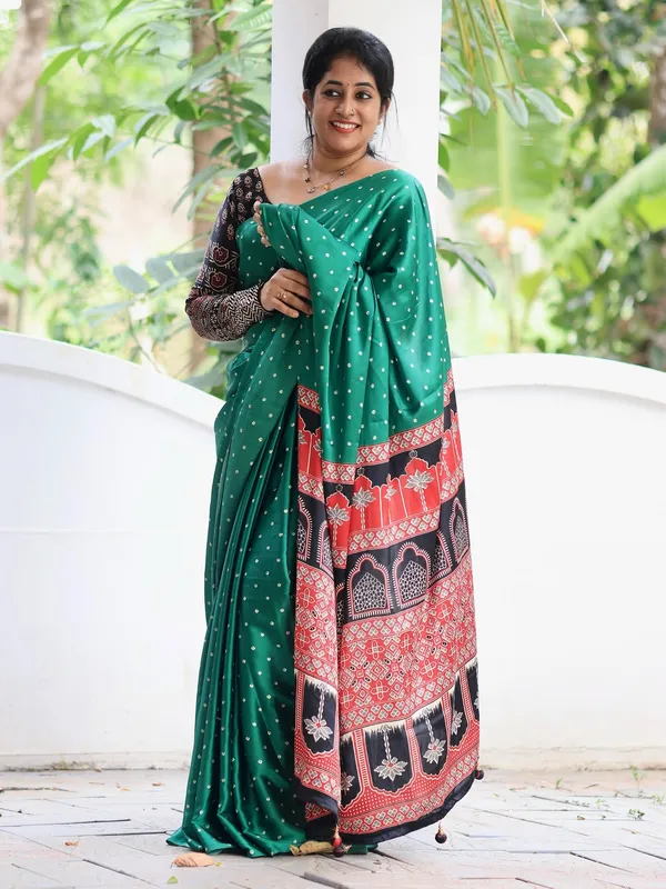 Ajrakh_Palllu_Green_Colour_With_Mirror_Work_Saree_with_Blouse