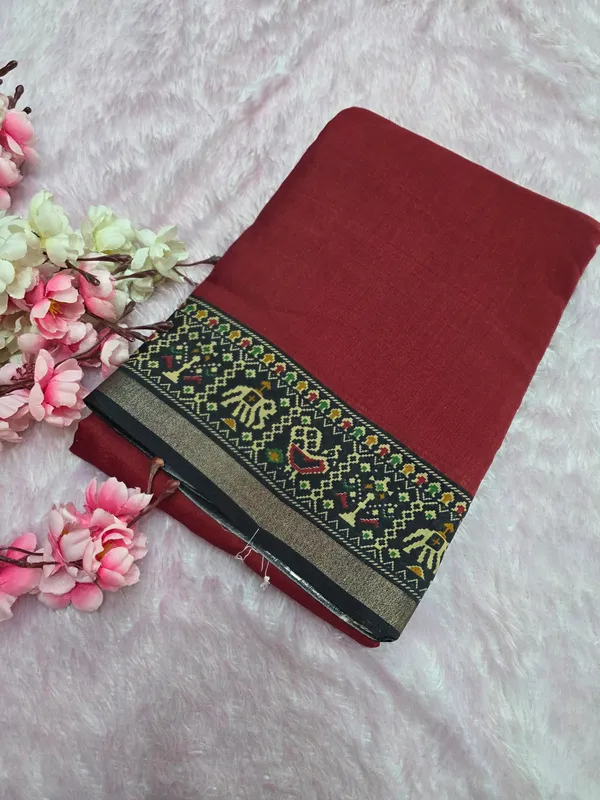 Traditional_Patola_Border_Saree_with_Plain_Body_Dola_Silk_Saree_-_Red