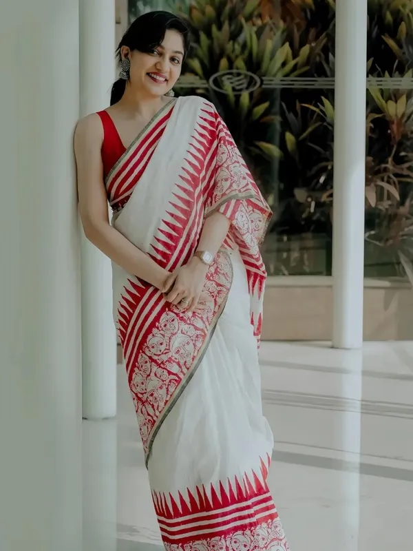 White_&_Red_Cotten_Printed_Linen_Saree_