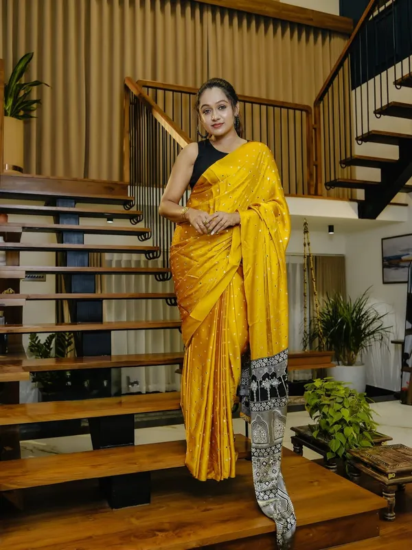 Mustard_Yellow_Ajrakh_Pallu_Mirror_Work_Saree