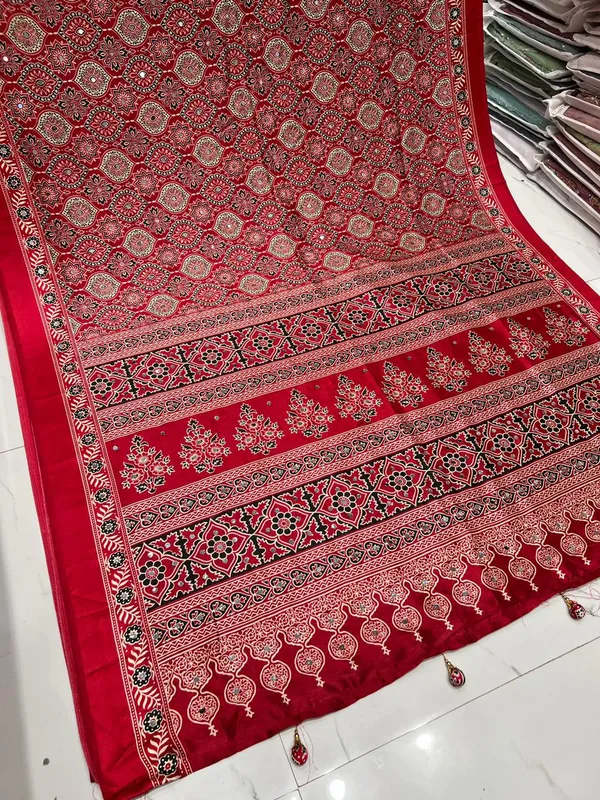 Amazing_Redis_Maroon_Ajrakh_Real_Mirror_Pashmina_Modal_Silk_Saree_With_Blouse