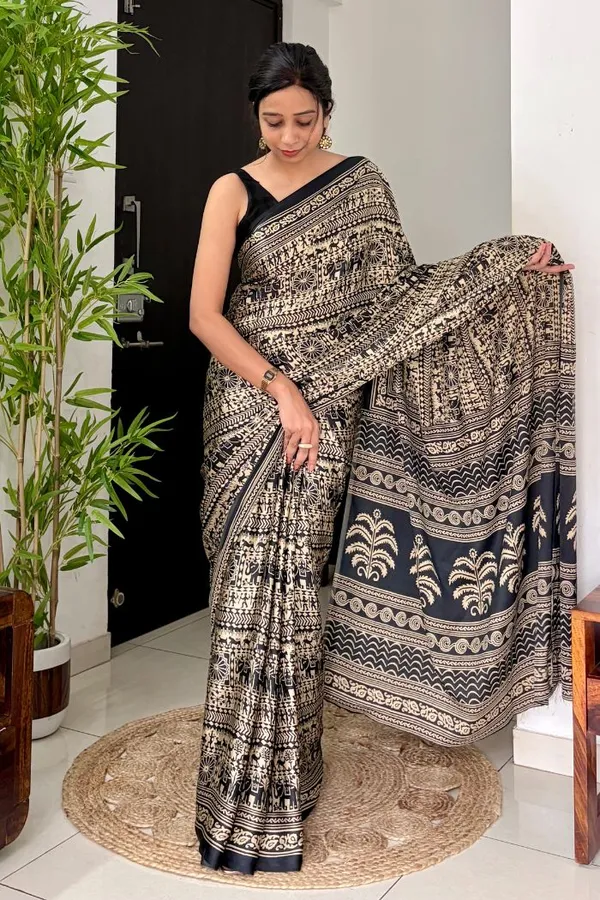 Black_Cat_Modal_Satin_Kalamkari_Printed_Saree
