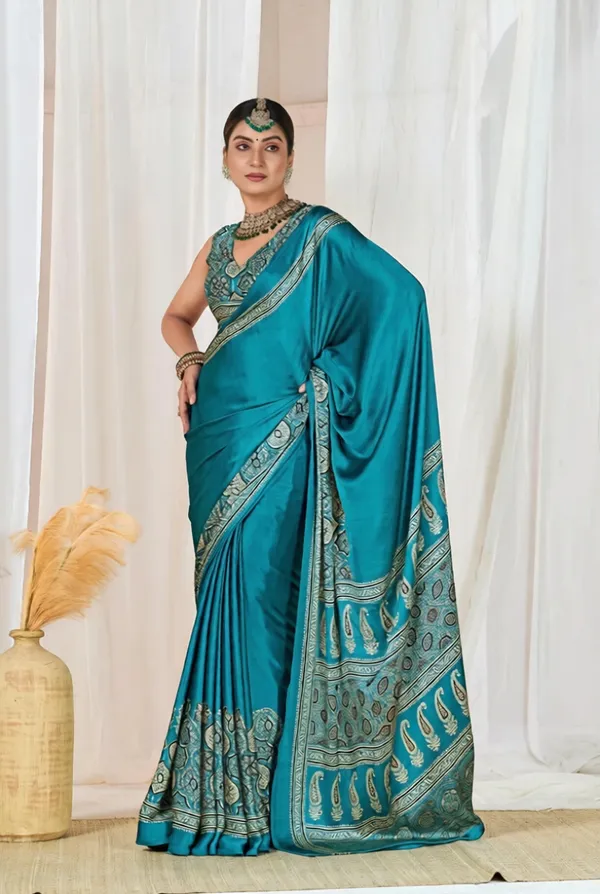 Rama_Ajrakh_Printed_Modal_Silk_Plain_Saree_With_Ajrakh_Blouse