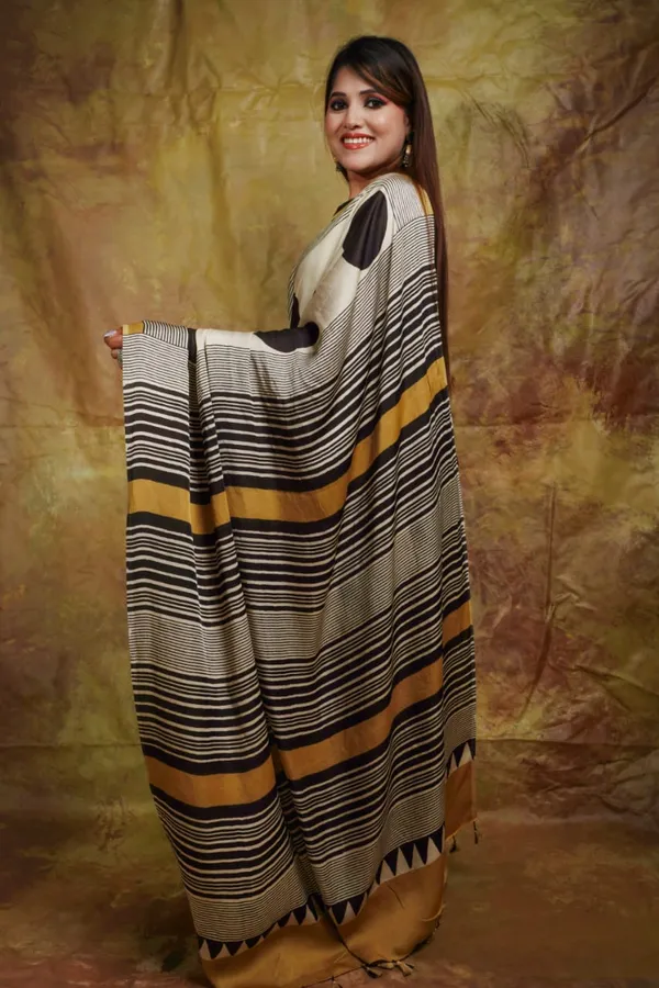 WHEAT_COLOR_HANDCRAFTED_GOLA_PRINT_SAREE