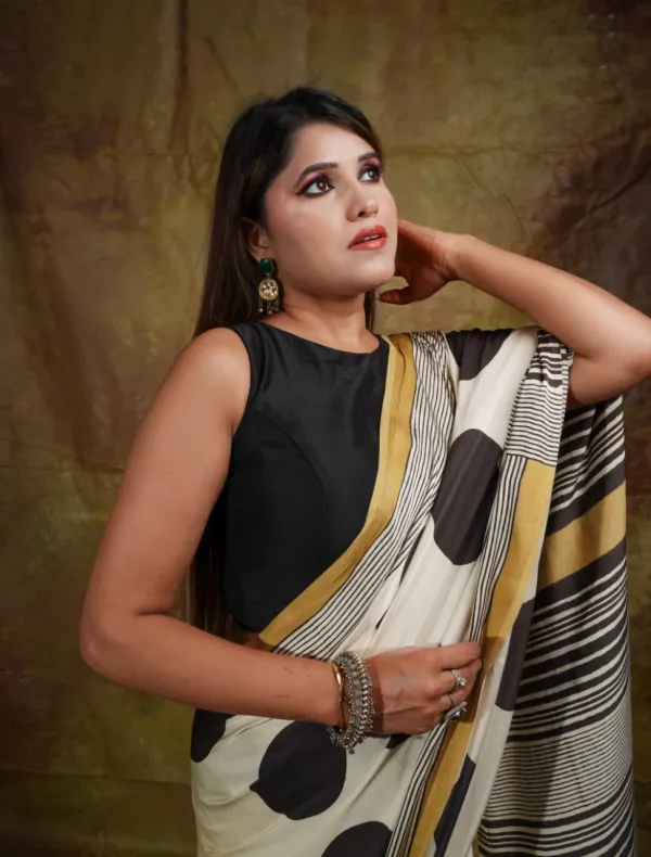 WHEAT_COLOR_HANDCRAFTED_GOLA_PRINT_SAREE
