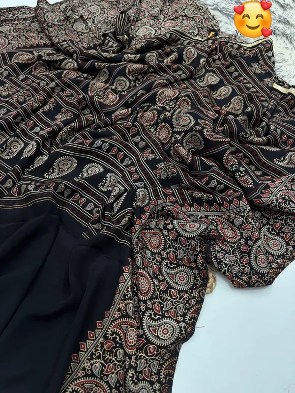 BLACK__AJRAKH_PALLU_WITH_BEAUTIFULL_BORDER_SAREE