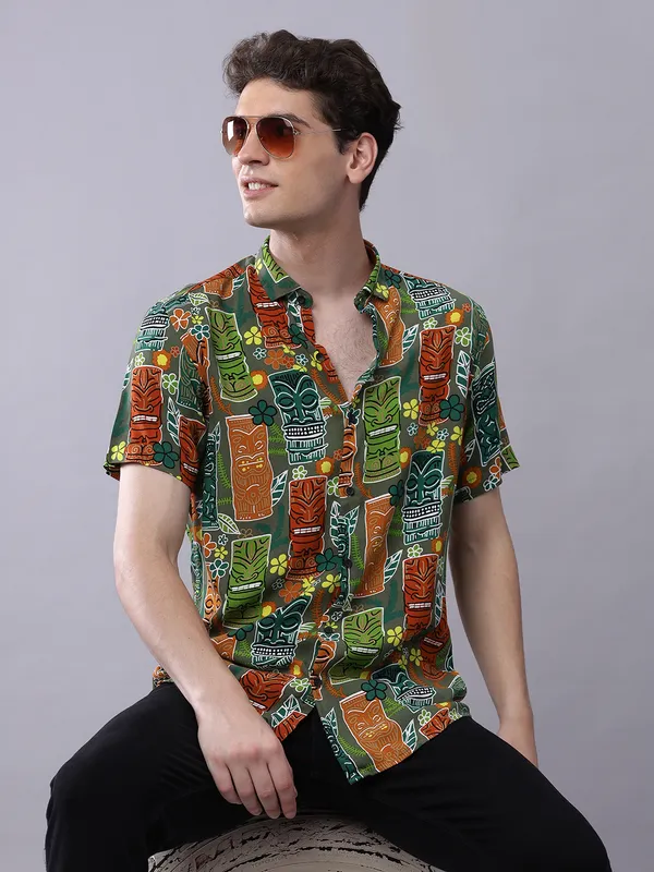Green_Cotton_Rayon_Floral_Comfort_Fit_Half_Sleeves_Shirt_For_Men
