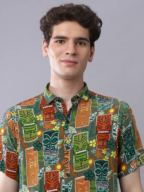 Green_Cotton_Rayon_Floral_Comfort_Fit_Half_Sleeves_Shirt_For_Men