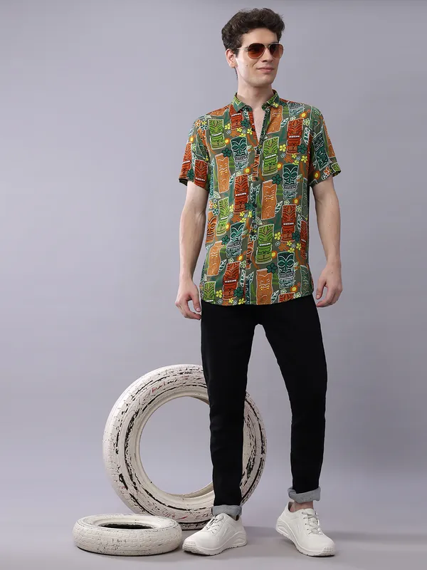 Green_Cotton_Rayon_Floral_Comfort_Fit_Half_Sleeves_Shirt_For_Men