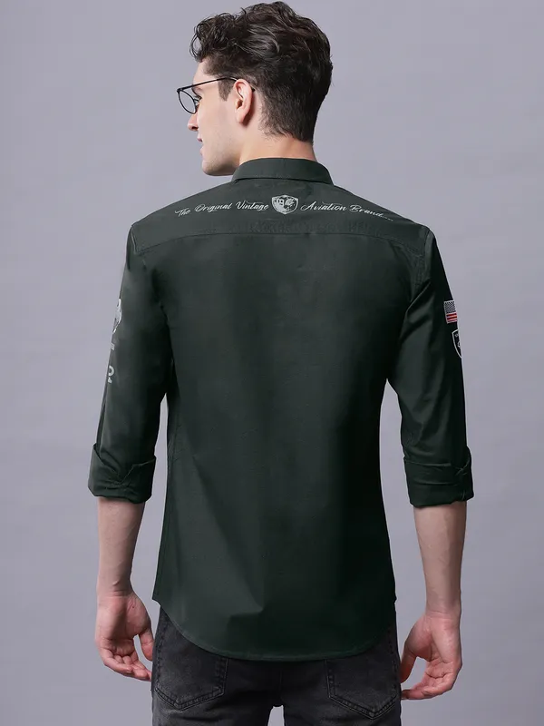 Dark_Green_Slim_Fit_Full_Sleeves_Shirt_With_Cargo_Pockets_For_Men