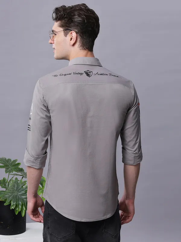 Grey_Slim_Fit_Full_Sleeves_Shirt_With_Cargo_Pockets_For_Men