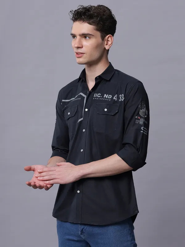 Navy_Blue_Slim_Fit_Full_Sleeves_Shirt_With_Cargo_Pockets_For_Men