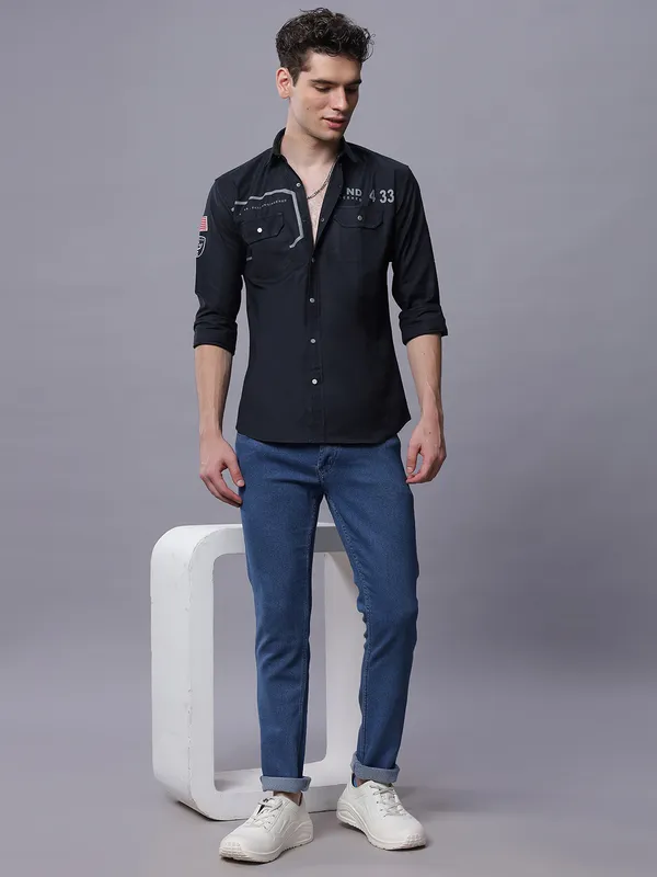 Navy_Blue_Slim_Fit_Full_Sleeves_Shirt_With_Cargo_Pockets_For_Men