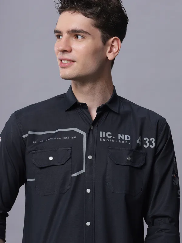 Navy_Blue_Slim_Fit_Full_Sleeves_Shirt_With_Cargo_Pockets_For_Men