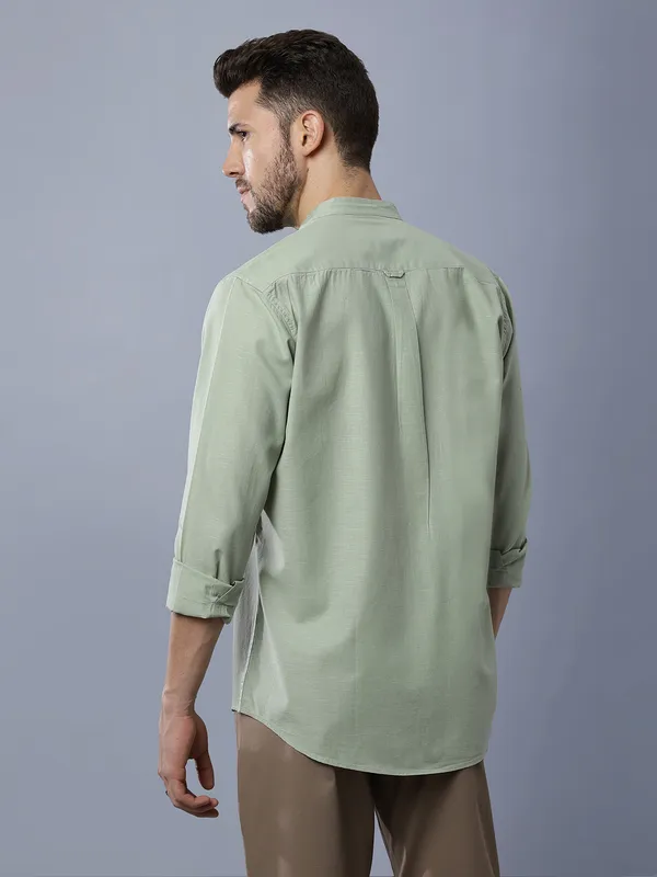 Mens_Solid_Linen_Blend_Mandarin_Collar_Regular_Fit_Full_Sleeves_Shirt