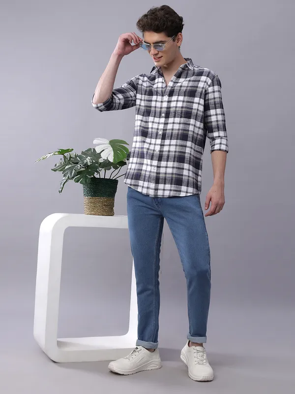 Mens_Checkered_Cotton_Shirt_Full_Sleeve_Casual_Plaid_Button_Down