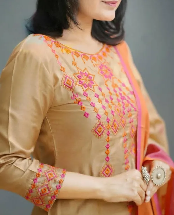 Orange_Cotton_Slub_Handloom_Kurta_Pant_With_Dupatta_Set_For_Summers
