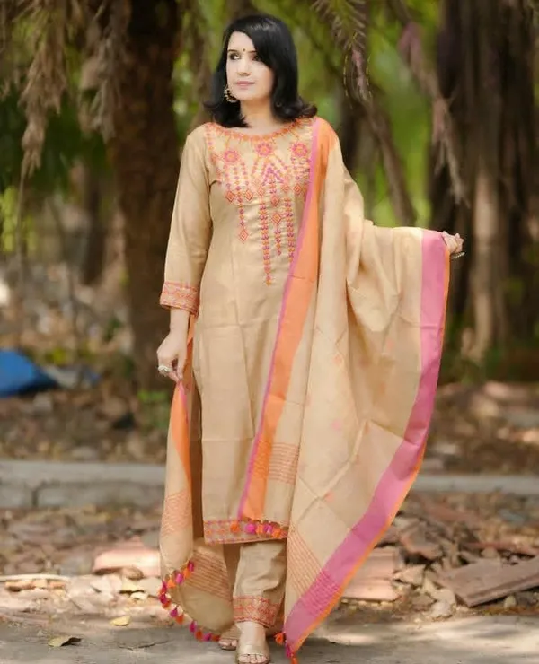 Orange_Cotton_Slub_Handloom_Kurta_Pant_With_Dupatta_Set_For_Summers