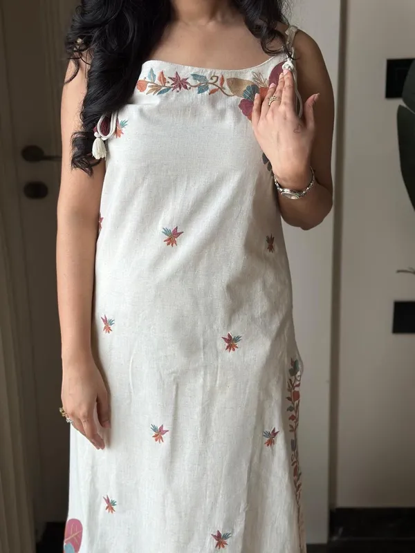 White_Cotton_Flex_Heavy_Embroidery_Work_Kurta_Pant_Set_