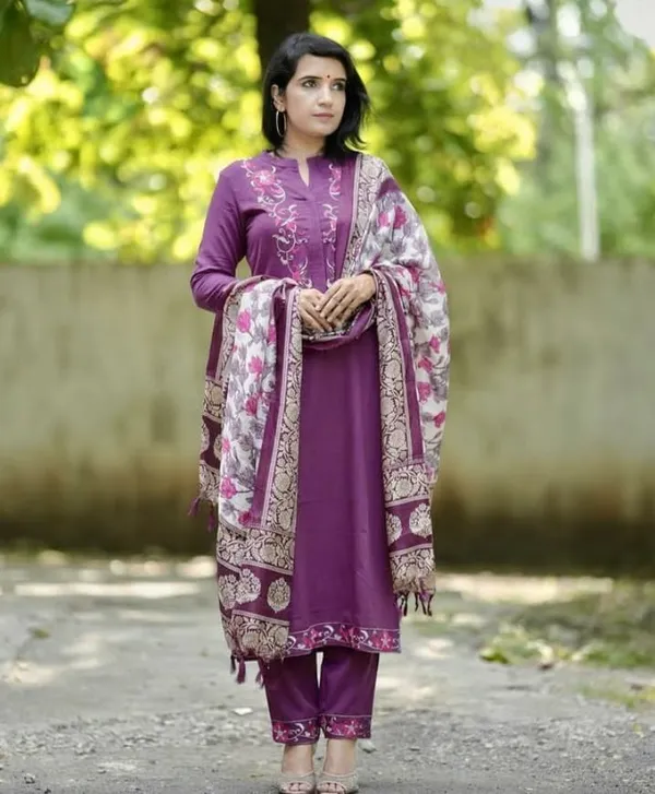 Cotton_slub_kurta_pant_with_Dupatta_set