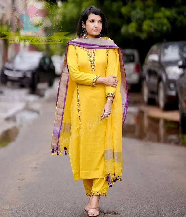Fabric_cotton_slub_kurta_pant_with_dupatta_set_