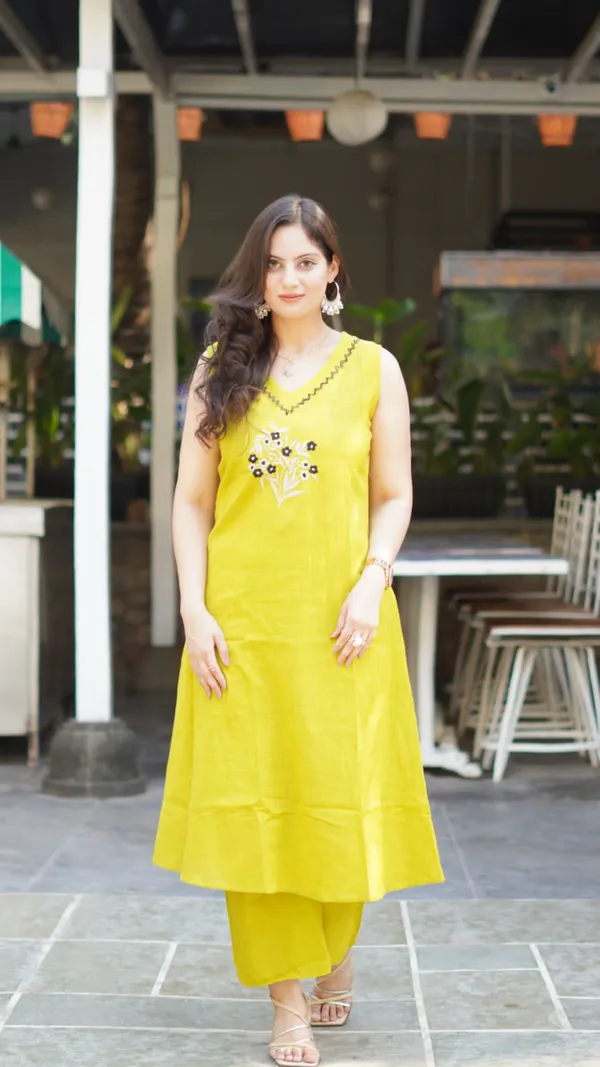 Fabric_Premium_Heavy_Slub_Cotton_Kurta_Palazzo_Set