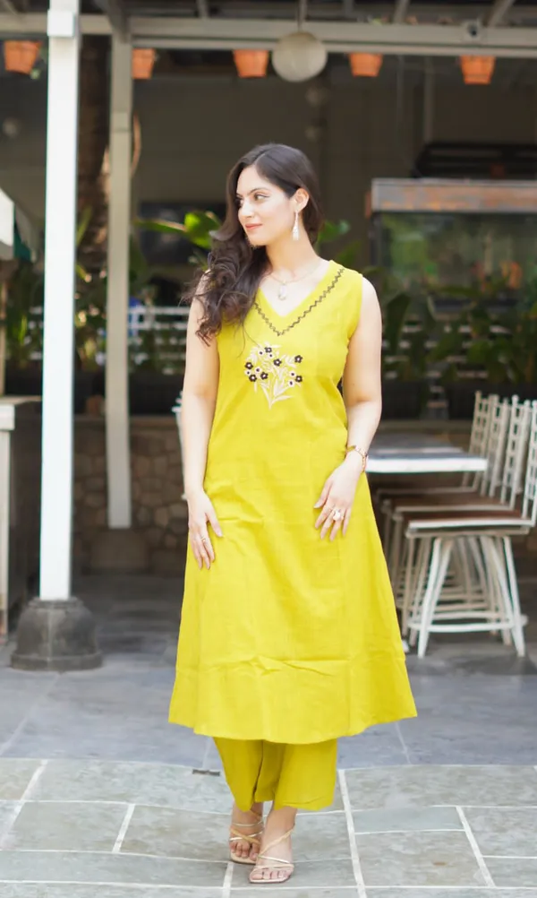Fabric_Premium_Heavy_Slub_Cotton_Kurta_Palazzo_Set