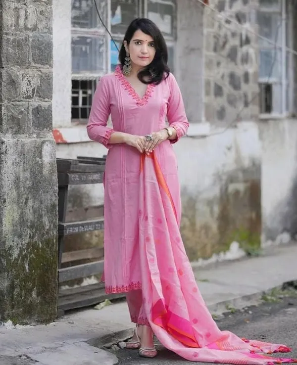 Handloom_Cotton_Kurta_Pant_With_Dupatta_Set