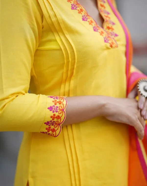 Handloom_Cotton_Suit_Kurta_Pant_With_Dupatta_Set