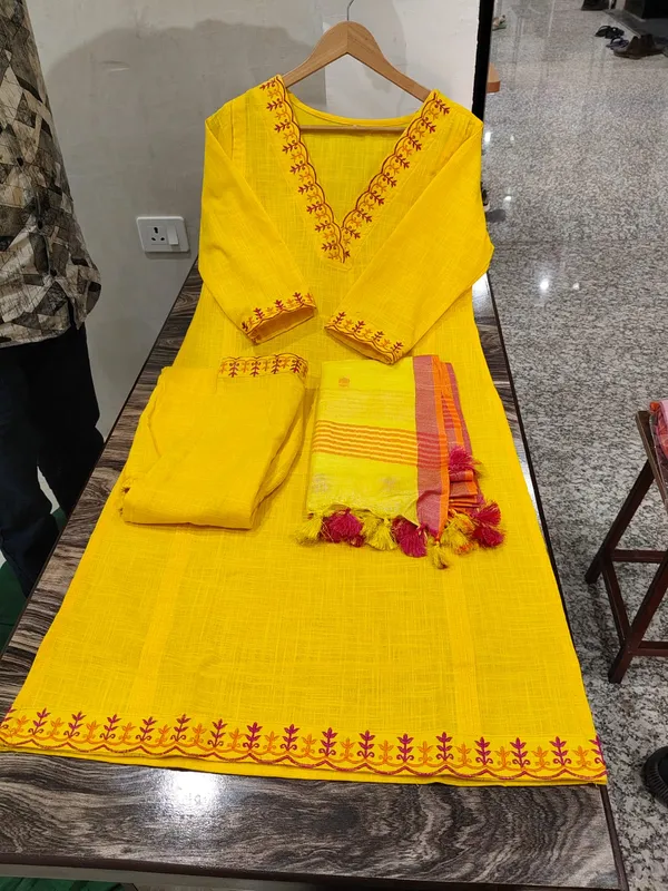 Handloom_Cotton_Suit_Kurta_Pant_With_Dupatta_Set