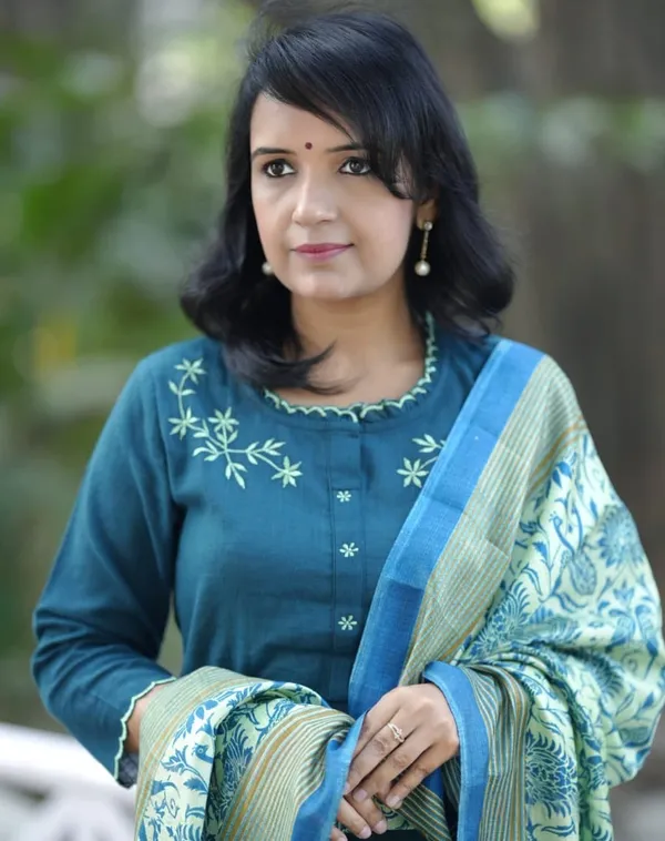 Khadi_Cotton_Embroidered_Set_With_Kurta_Pant_With_Dupatta_Set