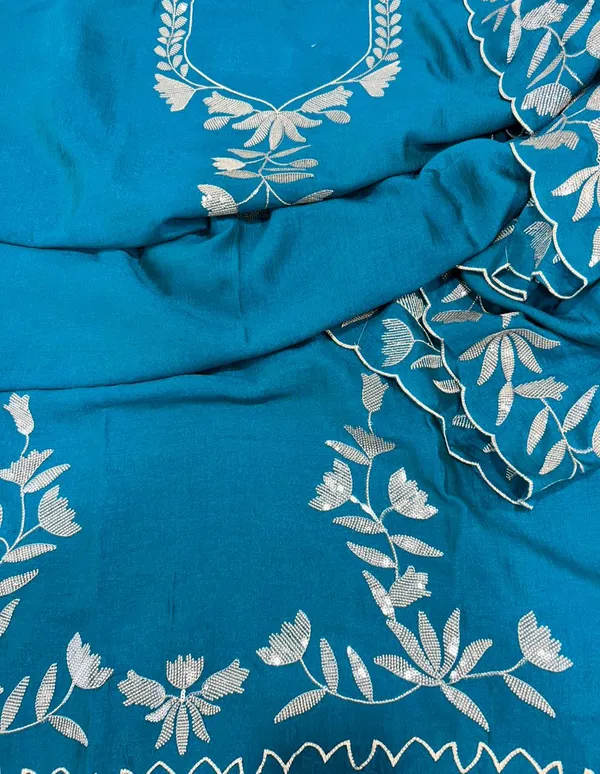 Turquoise_Blue_Premium_Silk_Suit_Set_For_Women