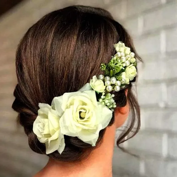 White_Rose_And_Pearl_Gajra_Style_Hair_Pin_For_Girls