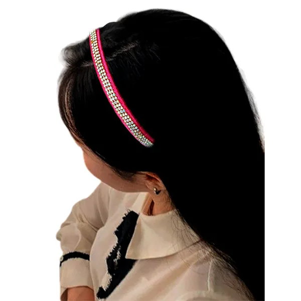 "Elegant_Ribbon-Covered_Hair_Band_with_Crystal_Nag_Chain_Adornment_and_Black_Ribbon_Ends_for_a_Chic,_Stylish_Look"