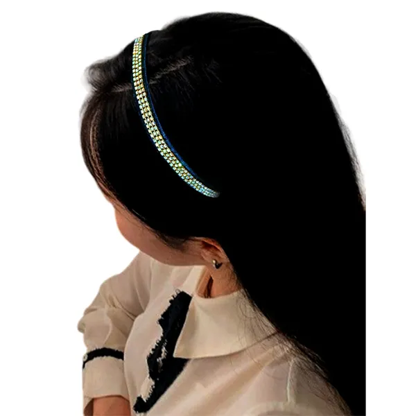 "Elegant_Ribbon-Covered_Hair_Band_with_Crystal_Nag_Chain_Adornment_and_Black_Ribbon_Ends_for_a_Chic,_Stylish_Look"
