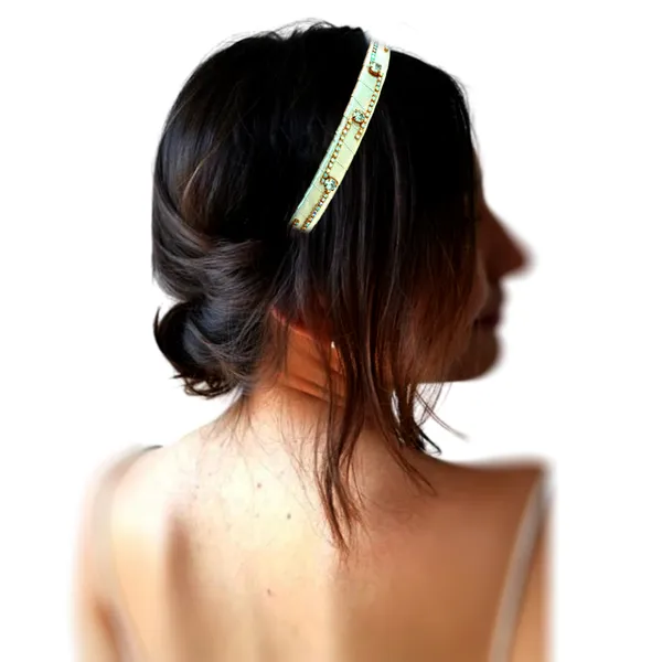 "Elegant_Ribbon-Covered_Hair_Band_with_Crystal_Nag_Chain_Adornment_and_Black_Ribbon_Ends_for_a_Chic,_Stylish_Look"