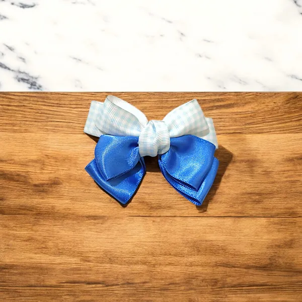 Chic_Elegance:_The_Perfect_Hair_Bow.