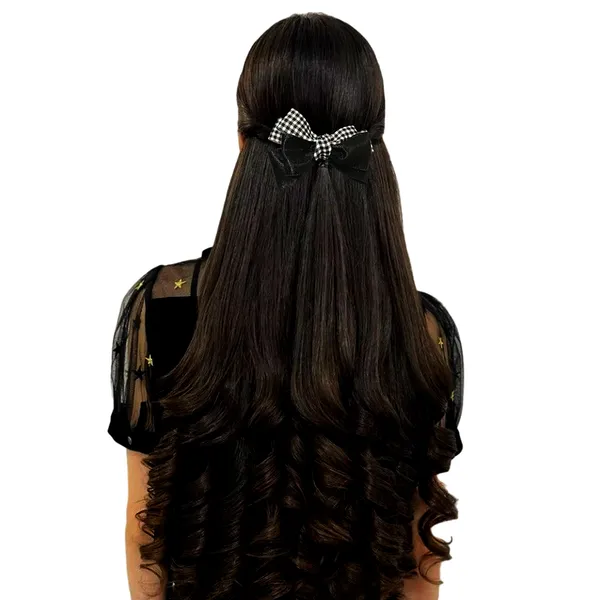 Chic_Elegance:_The_Perfect_Hair_Bow.