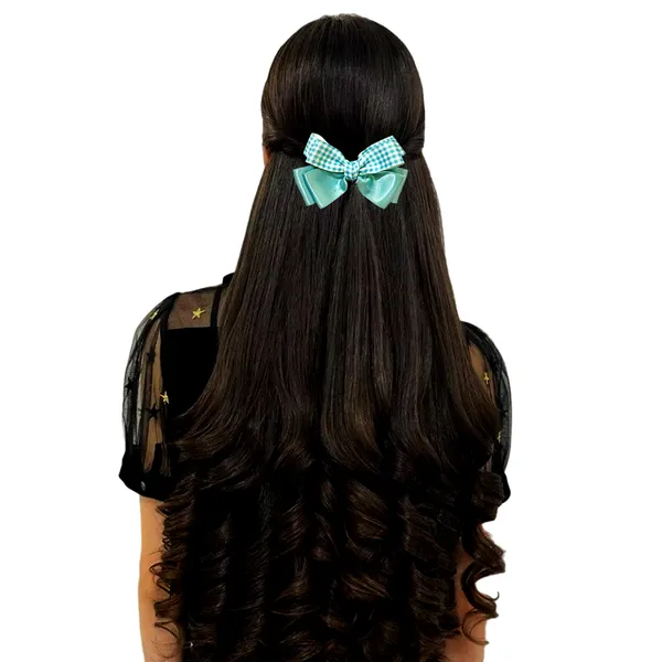 Chic_Elegance:_The_Perfect_Hair_Bow.