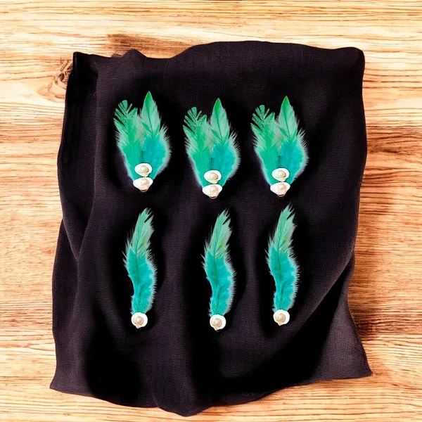 Discover_Our_Elegant_Feather_Hair_Clips:_Stylish,_Comfortable,_and_Adorned_with_Seashells_and_Pearls���������Perfect_for_Any_Occasion!_Versatile_Pack_of_6_Includes_Unique_Single_and_Double_Designs.