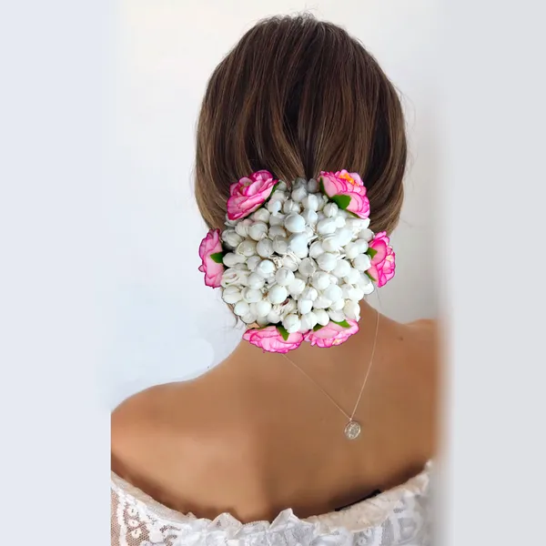 Baby_Pink_Artificial_Rose_With_Mogra_Gajra_Floral_Design_Juda_Cover_For_Women_&_Girls_(14_X_8_X_1_Cm)