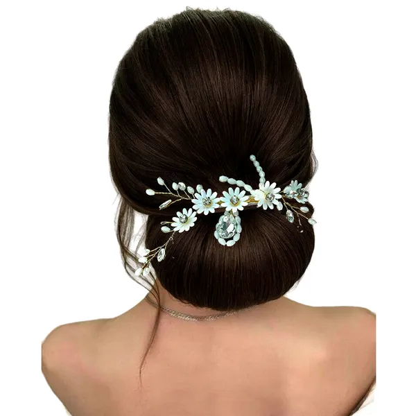 Elegant_5-Pearl_Flower_Hair_Clip_with_Crystal_Center,_Eye-Shaped_Crystals_&_Beaded_Branches_for_Secure_Hair_Attachment