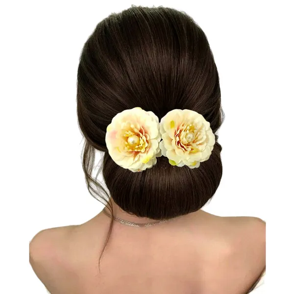 Elegant_Black_Base_Hair_Comb_with_Floral_Pearl_Embellishments.