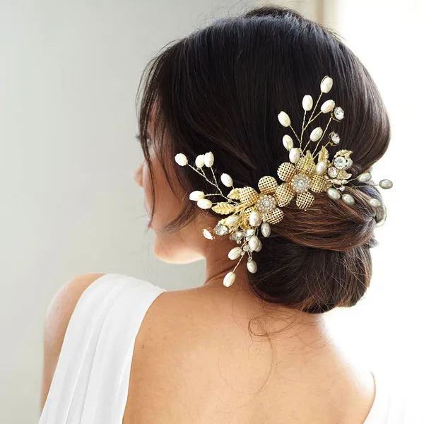 Elegant_Hair_Accessory_Set_with_Designer_Hairband,_8_Floral_Pins,_1_Golden_Comb,_and_1_Clip_–_Perfect_for_Bridal,_Festive,_and_Traditional_Hairstyles_with_a_Modern_Twist.