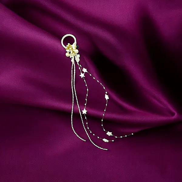 Elegant_Pearl-Embellished_Clip_Hair_Choti_with_Cascading_Strings_&_Natural_Pollen_Accents_Perfect_for_Weddings,_Festivals,_and_Special_Occasions.
