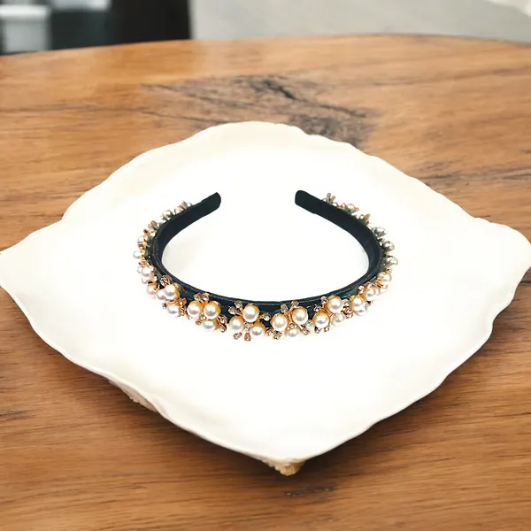 Elegant_Pearl_&_Crystal_Hair_Band.
