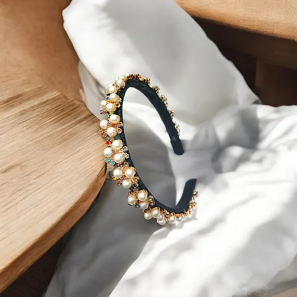 Elegant_Pearl_&_Crystal_Hair_Band.